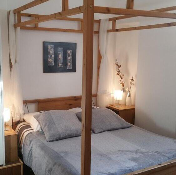 Отель Les Filateries