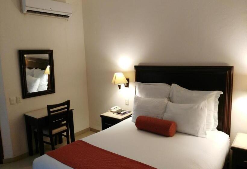 هتل Lopez Campeche