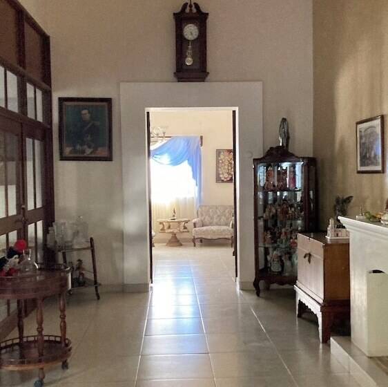 ホテル Mansión Serrano