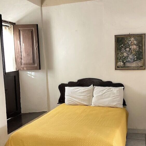 ホテル Mansión Serrano