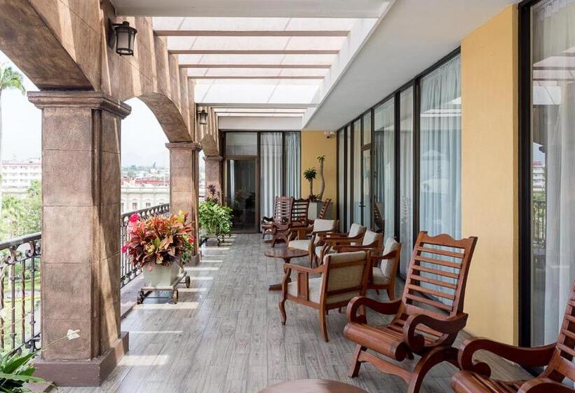 בית מלון כפרי Mansur Business & Leisure