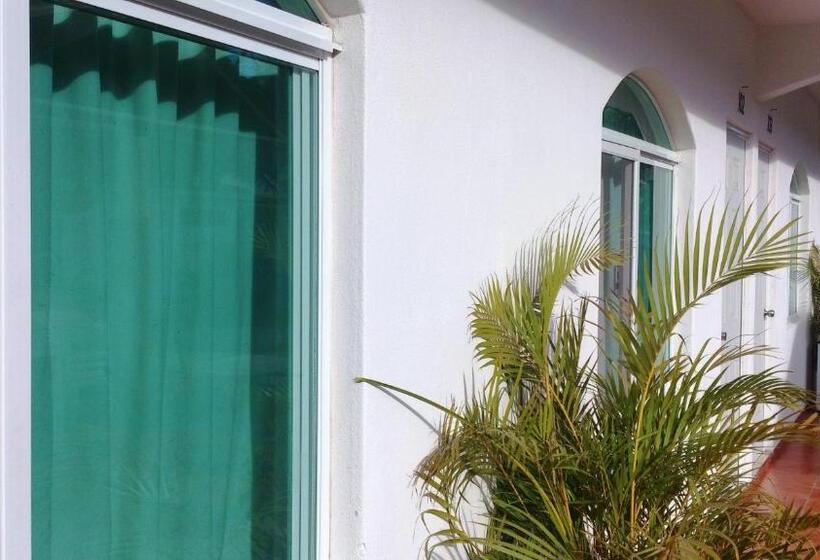 בית מלון כפרי Maricarmen