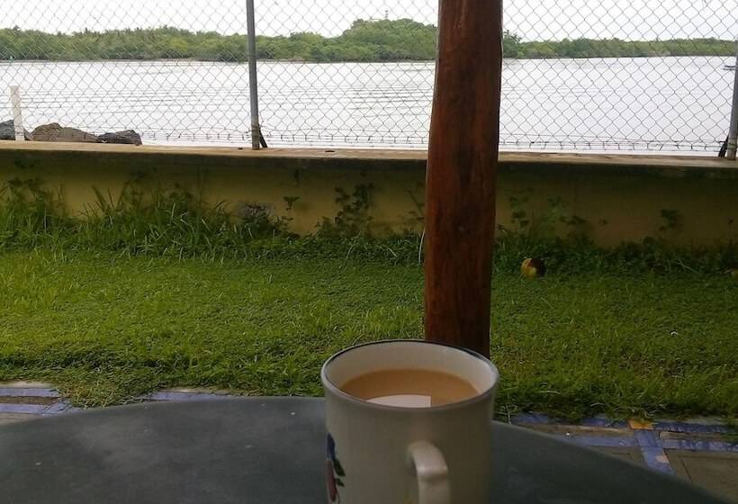 ホテル Marina San Blas