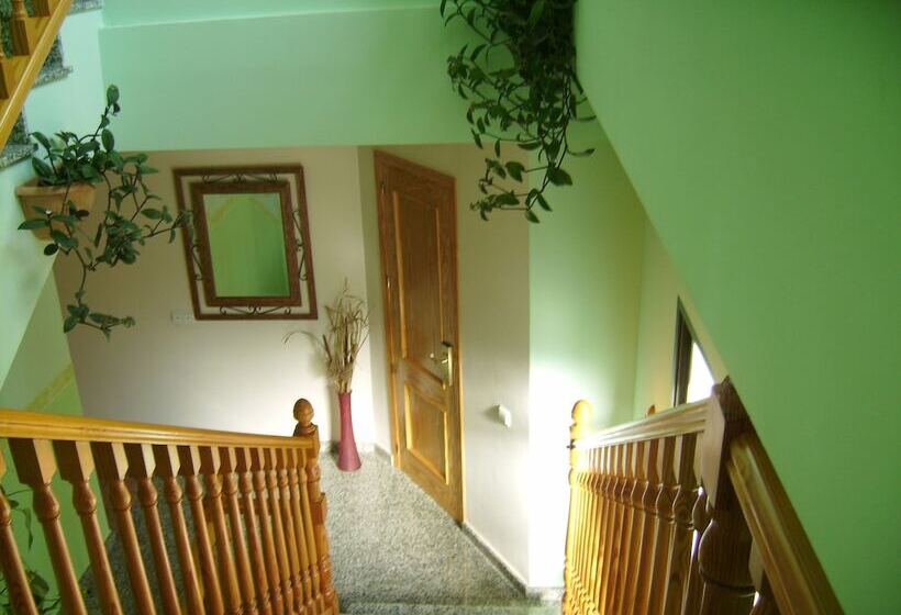 בית מלון כפרי Mesón El Castillo