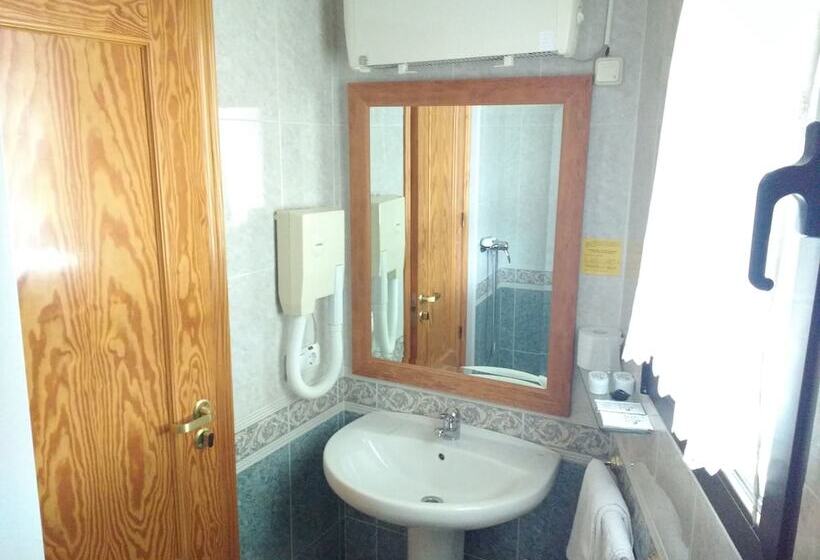 בית מלון כפרי Mesón El Castillo