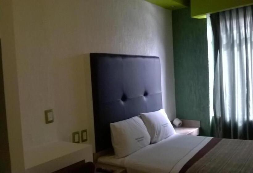 فندق Metropolitan