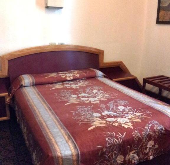 ホテル Montecarlo