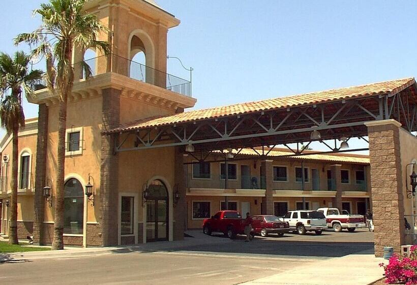 فندق Navojoa Plaza