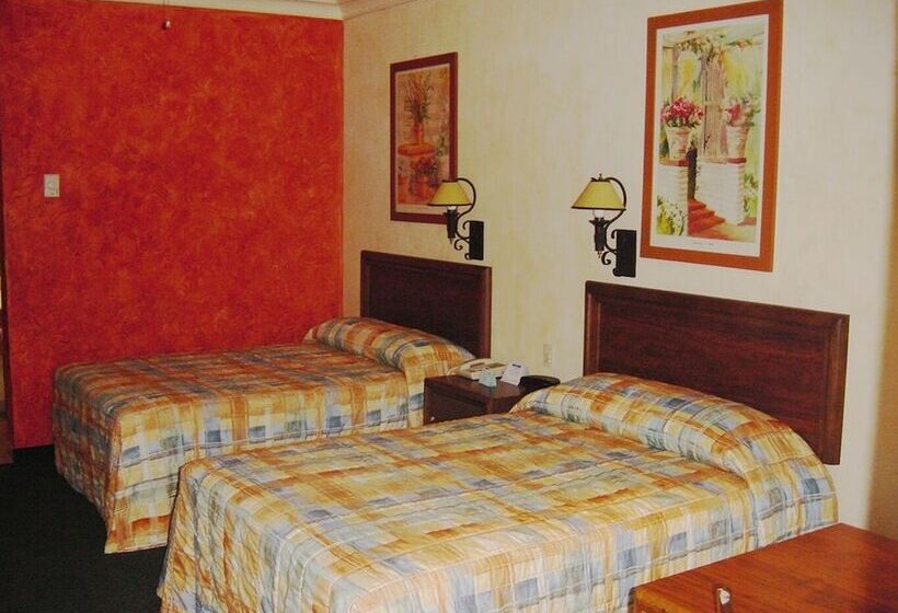 فندق Navojoa Plaza