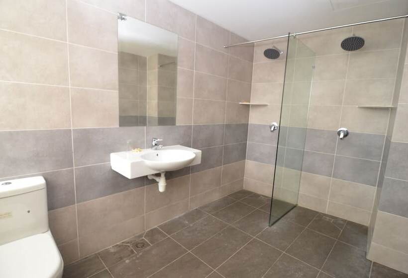 בית מלון כפרי Oriental