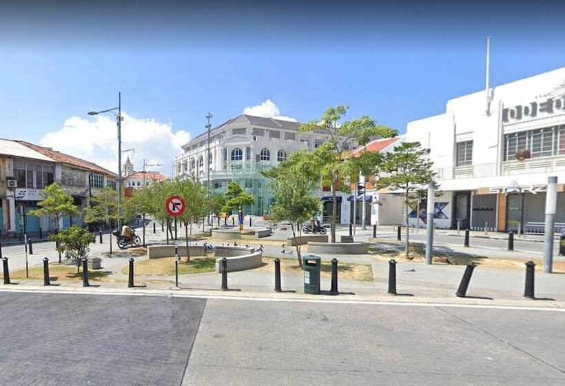 בית מלון כפרי Oriental