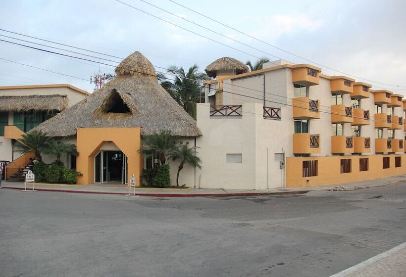 هتل Palapa Palace