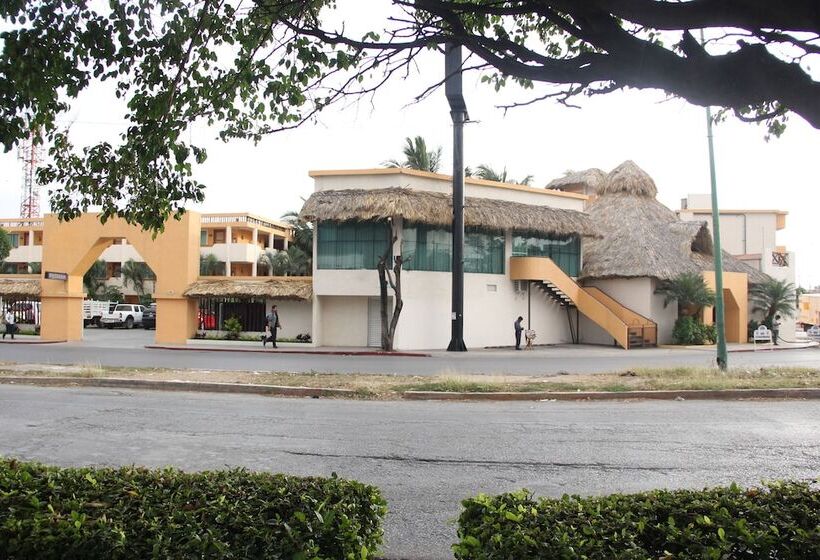 هتل Palapa Palace