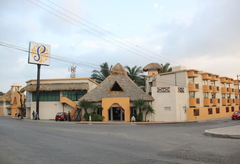 هتل Palapa Palace