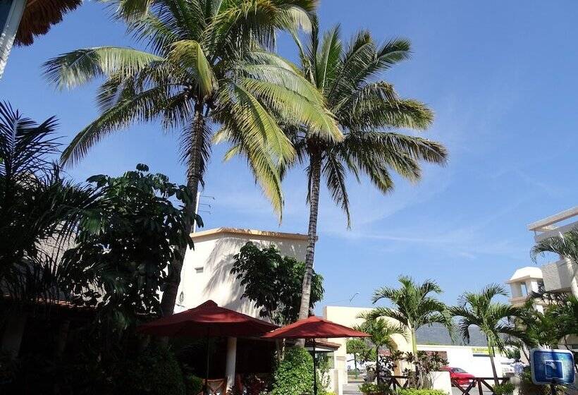 هتل Palapa Palace