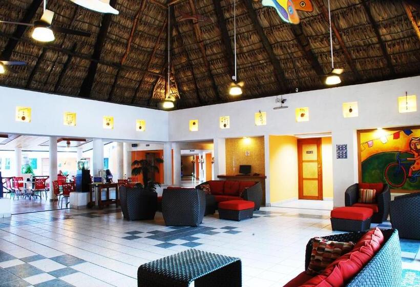 هتل Palapa Palace