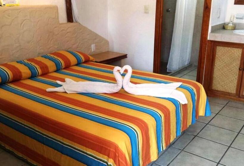 هتل Palapa Palace