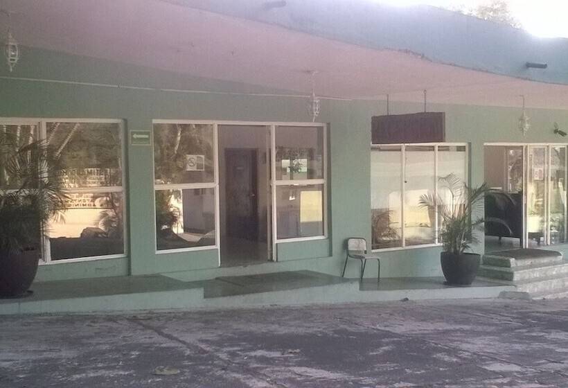 Отель Playa Azul