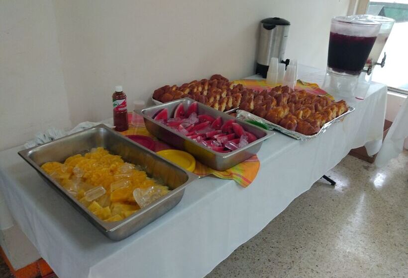 Отель Playa Azul