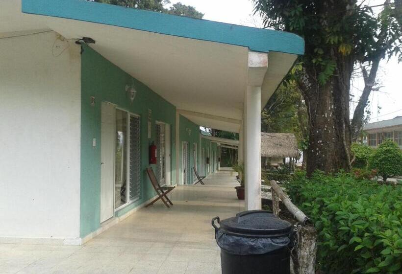 Отель Playa Azul