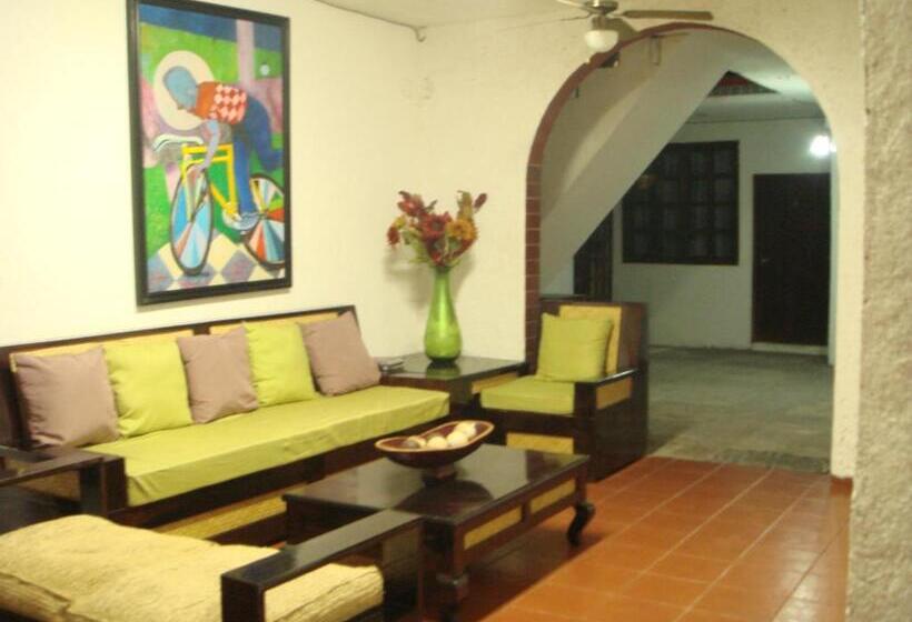 בית מלון כפרי Posada Aguila Real