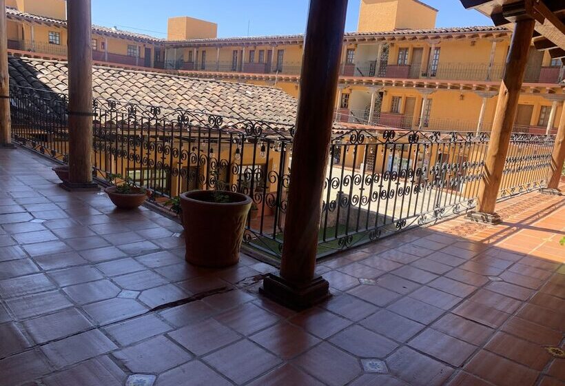 ホテル Posada Don Ramon