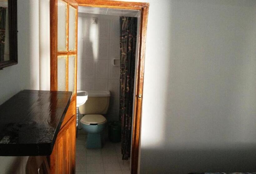 ホテル Posada Santa Anita