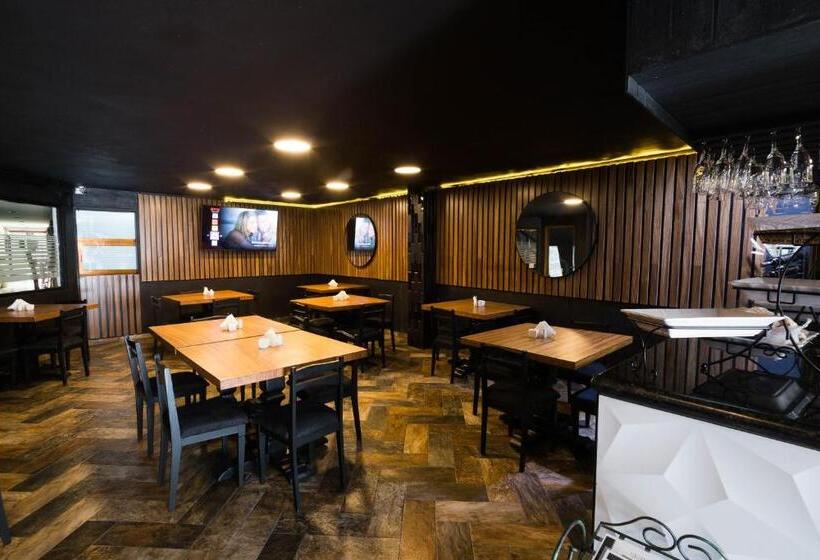 בית מלון כפרי Restaurant 1904