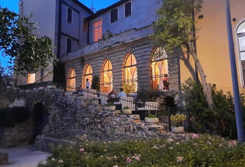 酒店 Ristorante La Ginestra