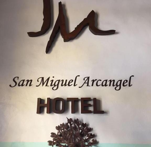 ホテル San Miguel Arcangel