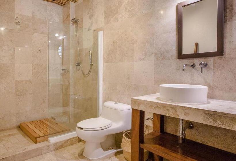 בית מלון כפרי Selina Sayulita