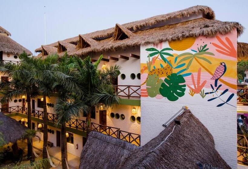 בית מלון כפרי Selina Sayulita