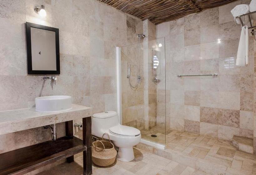 בית מלון כפרי Selina Sayulita