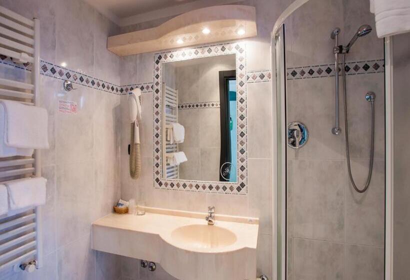 בית מלון כפרי Sileoni Dépendance Villa Antonio