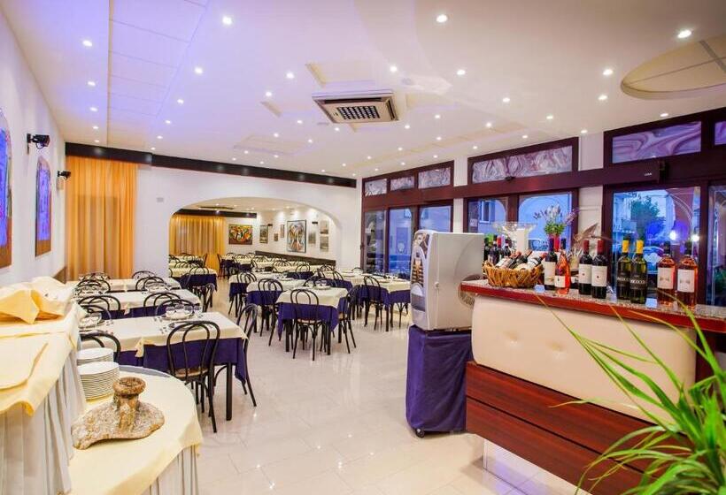 בית מלון כפרי Sileoni Dépendance Villa Antonio