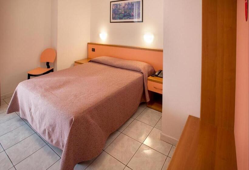 فندق Sileoni Dépendance Villa Antonio