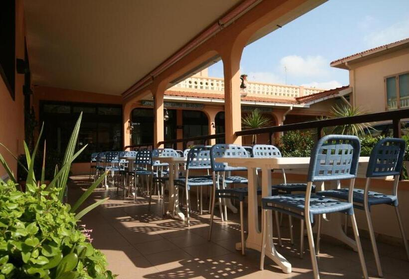 בית מלון כפרי Sileoni Dépendance Villa Antonio