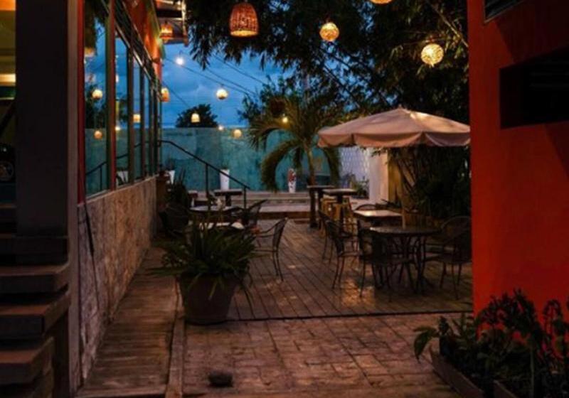 هتل & Suites Arges  Centro Chetumal