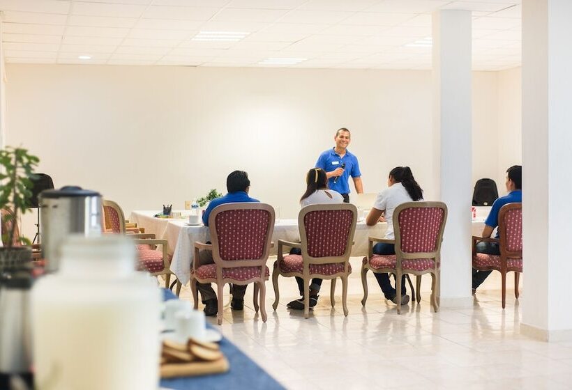 בית מלון כפרי & Suites Arges  Centro Chetumal