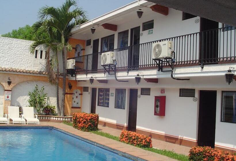 Отель & Suites Coral