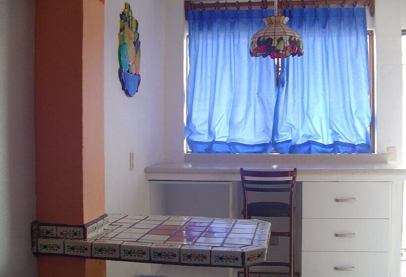 Отель & Suites Coral