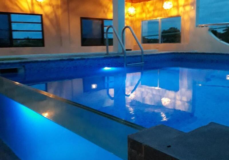 Отель Tuparenda