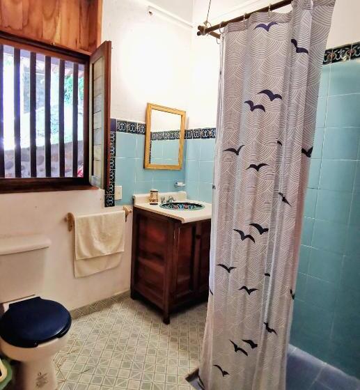 هتل Villa Escondida