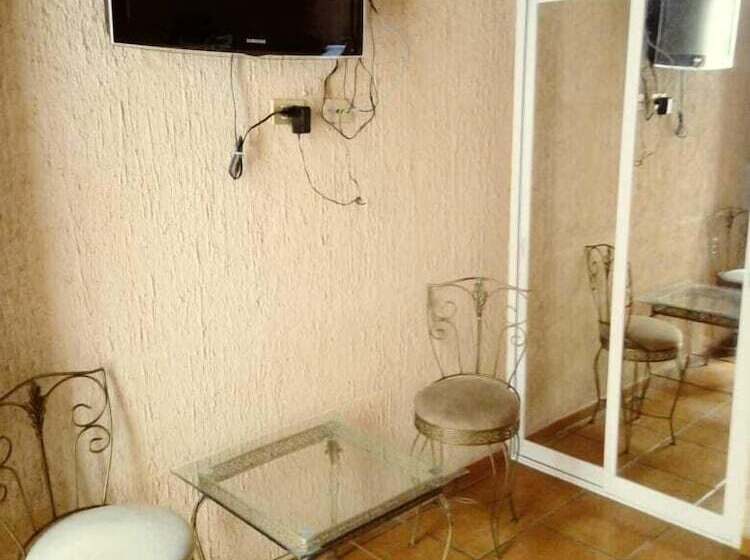 هتل Villa Manzanares