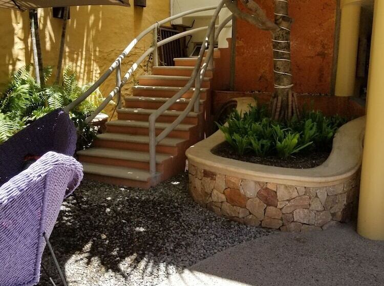 בית מלון כפרי Vogue