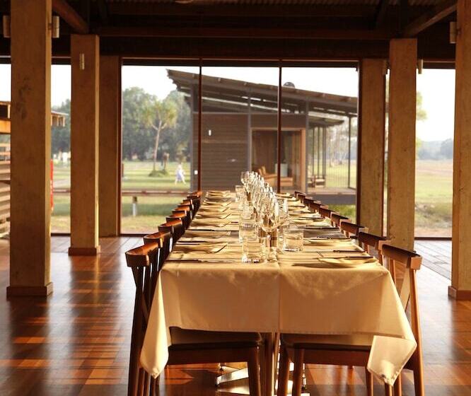 בית מלון כפרי Wildman Wilderness Lodge