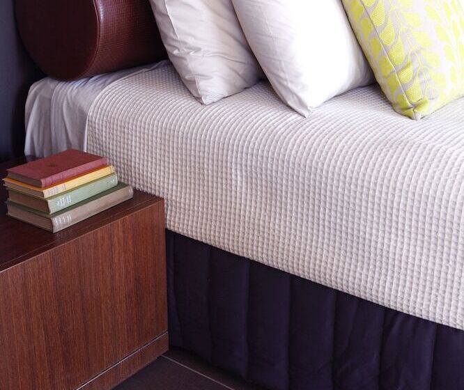 בית מלון כפרי Wildman Wilderness Lodge