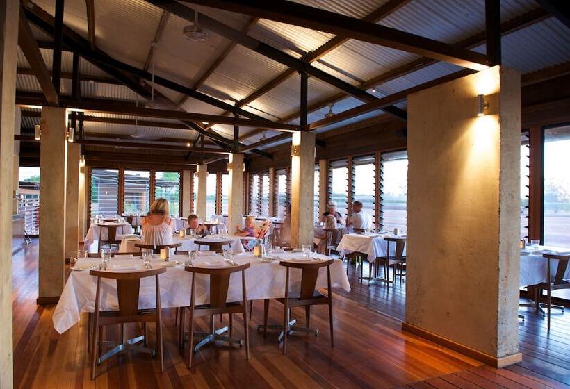 בית מלון כפרי Wildman Wilderness Lodge