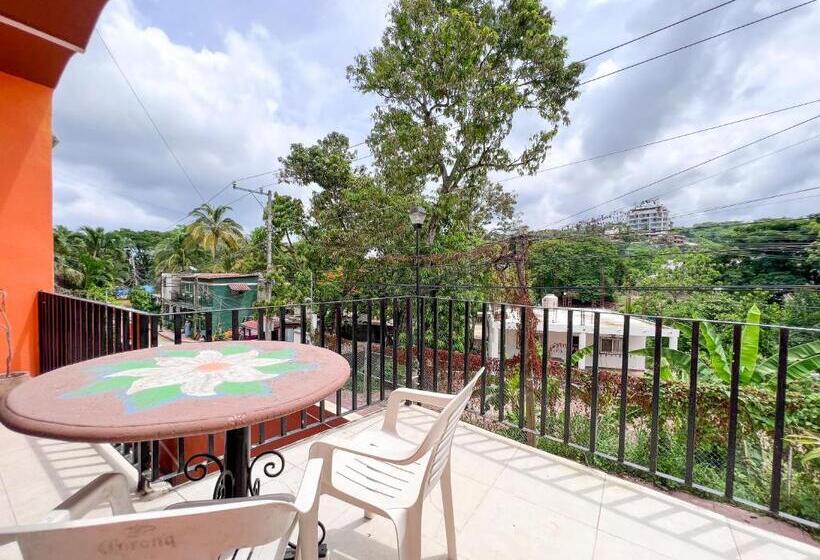 Ith Sayulita Amazing Surf Hostel