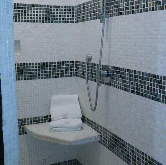 모텔 Autohotel La Escondida